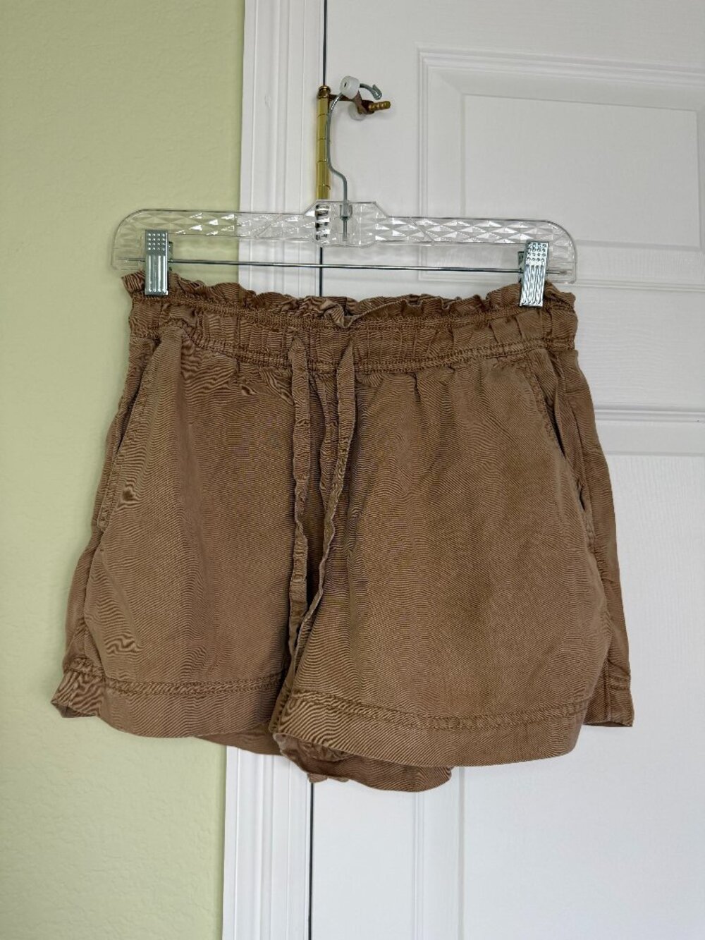 100% Lyocell Paperbag Waist Shorts Tan Camel Drawstring Pockets | Size M